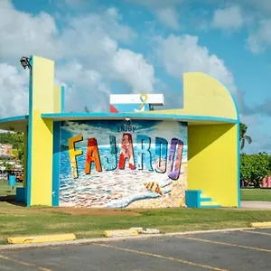 https://cozy-apartment-near-the-beach-2.comcaribbean.com